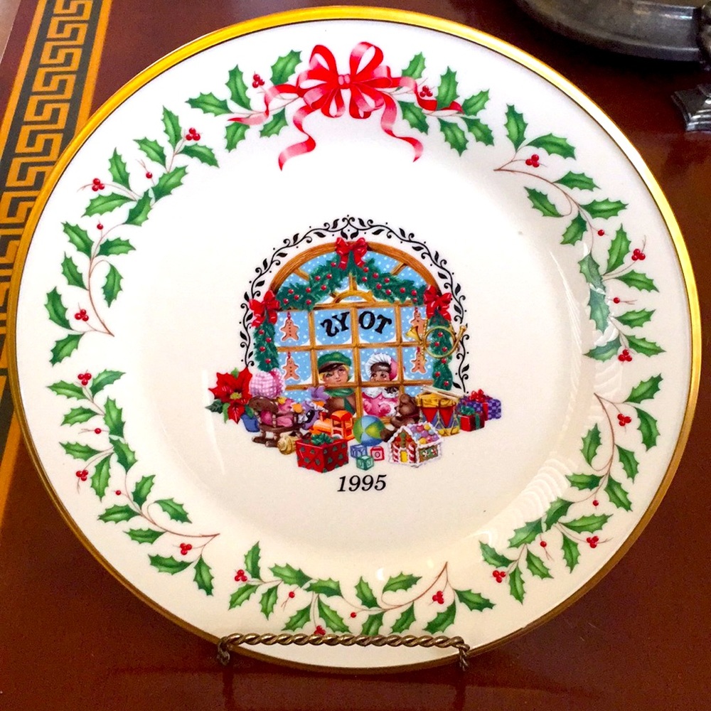 Lenox Holiday Collector’s Plate